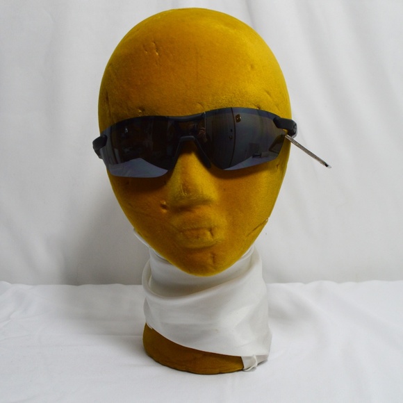 Mens Foster Grant Ironman Wrap Sunglasses Impact - Picture 2 of 7